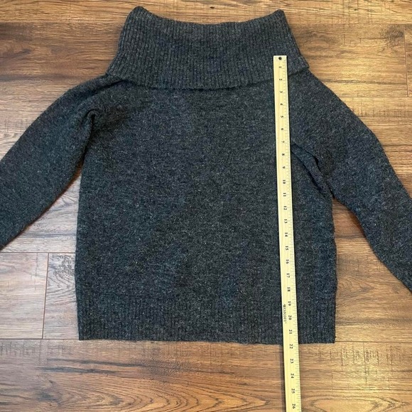 Wilfred Free Wool Blend Off-Shoulder Sweater Grey Cozy Knit Small Minimalist - Picture 2 of 6